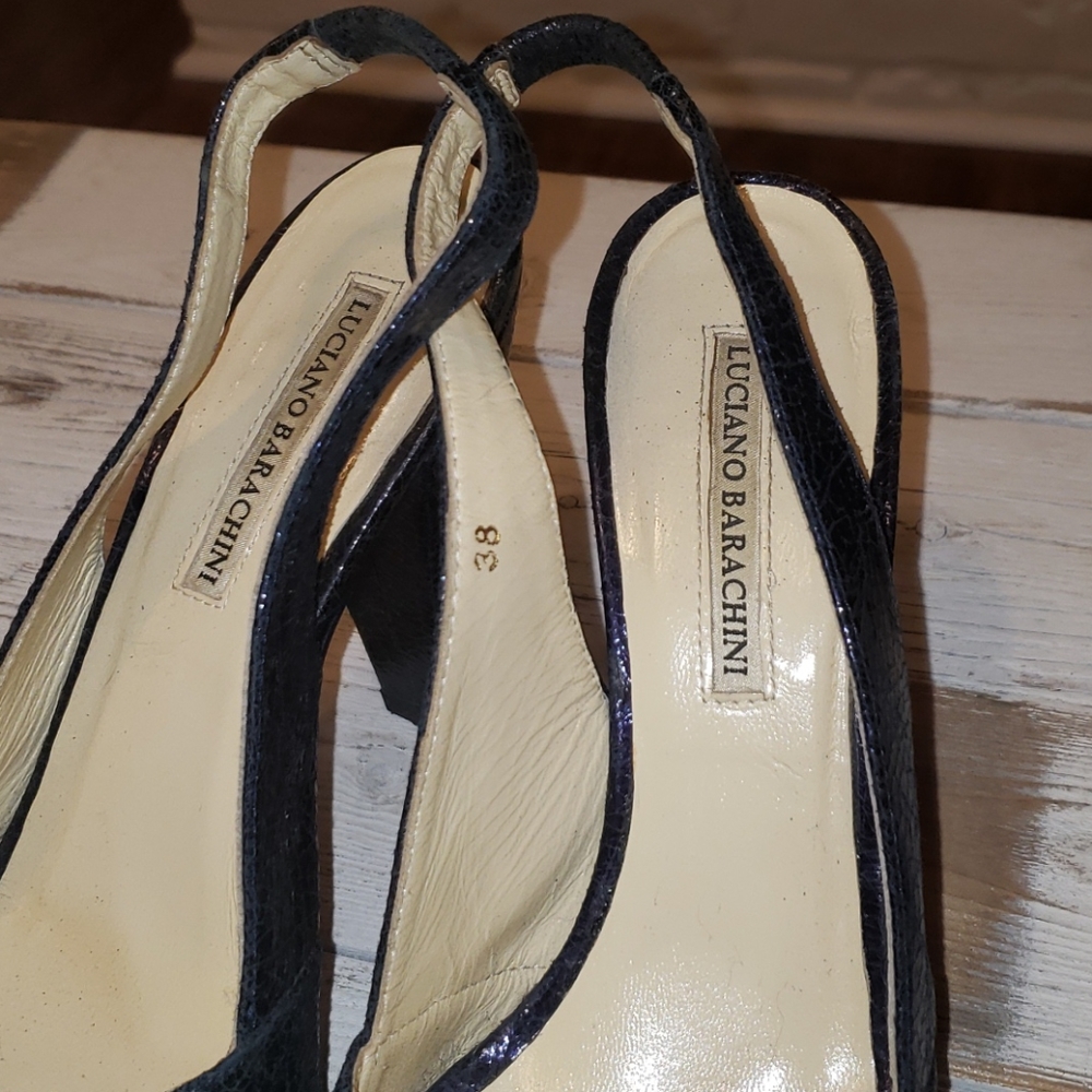 Shoes - Picture 4 of 9